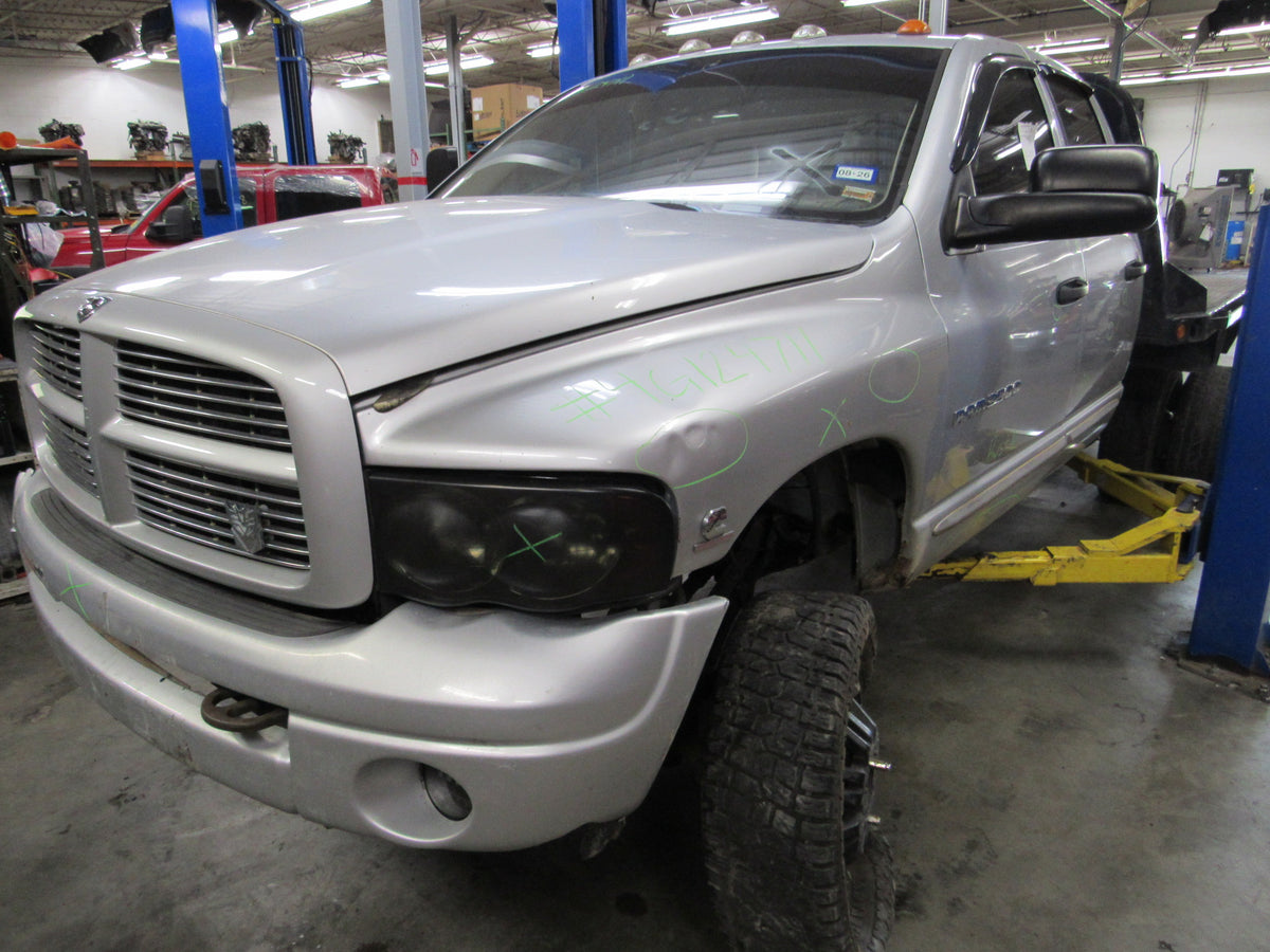 2004 Dodge Ram 3500 - PART OUT — photo 3