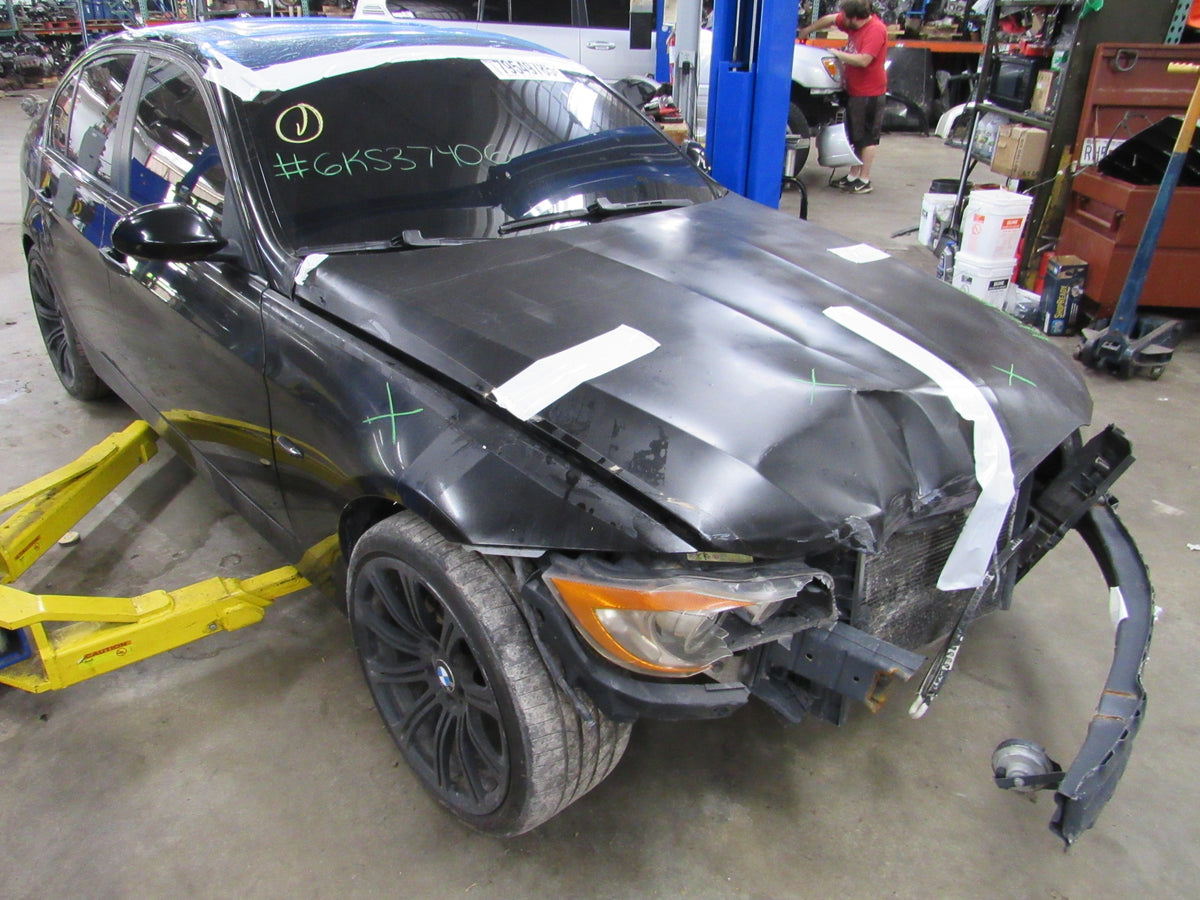 2006 BMW 330I E90 - PART OUT — photo 1