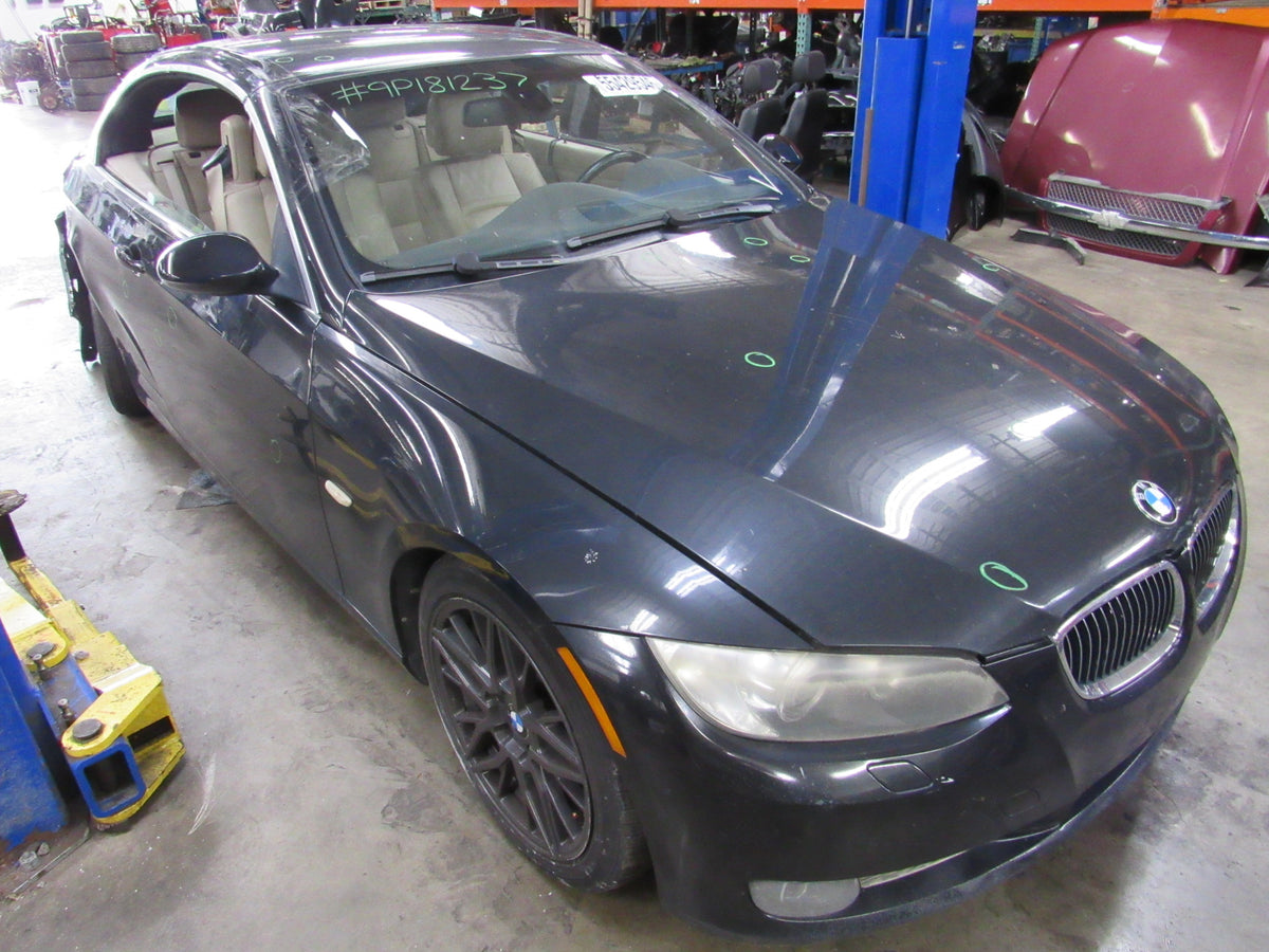 2009 BMW 335i E93 - PART OUT — photo 2