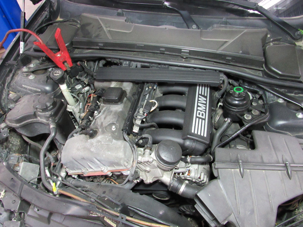 2006 BMW 330I E90 - PART OUT — photo 7