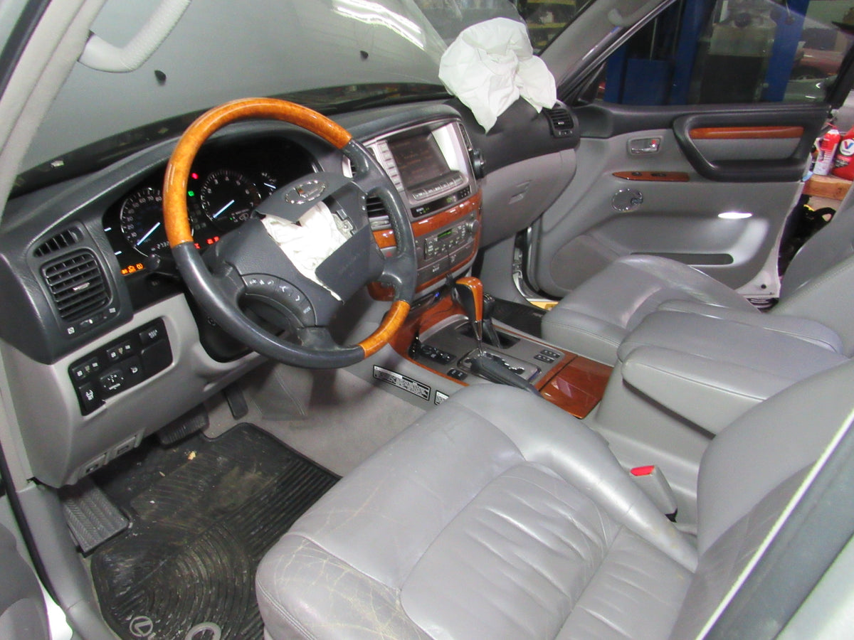 2006 Lexus LX470 - PART OUT — photo 7
