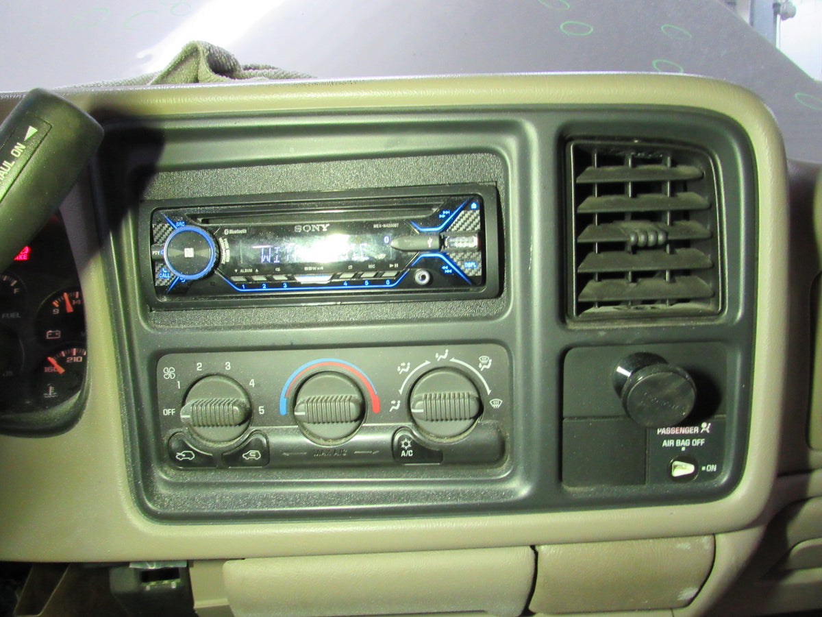 2002 Chevrolet Silverado 1500 GMT800 4X4 - PART OUT — photo 12