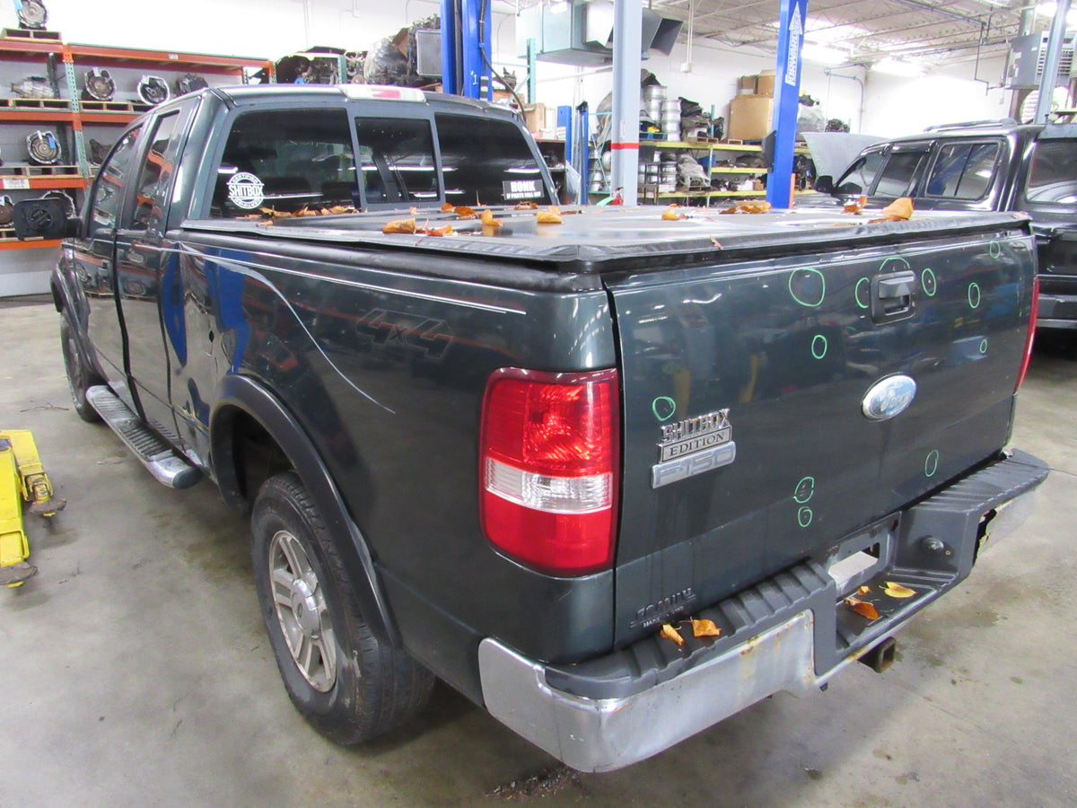2006 Ford F-150 - PART OUT — photo 3