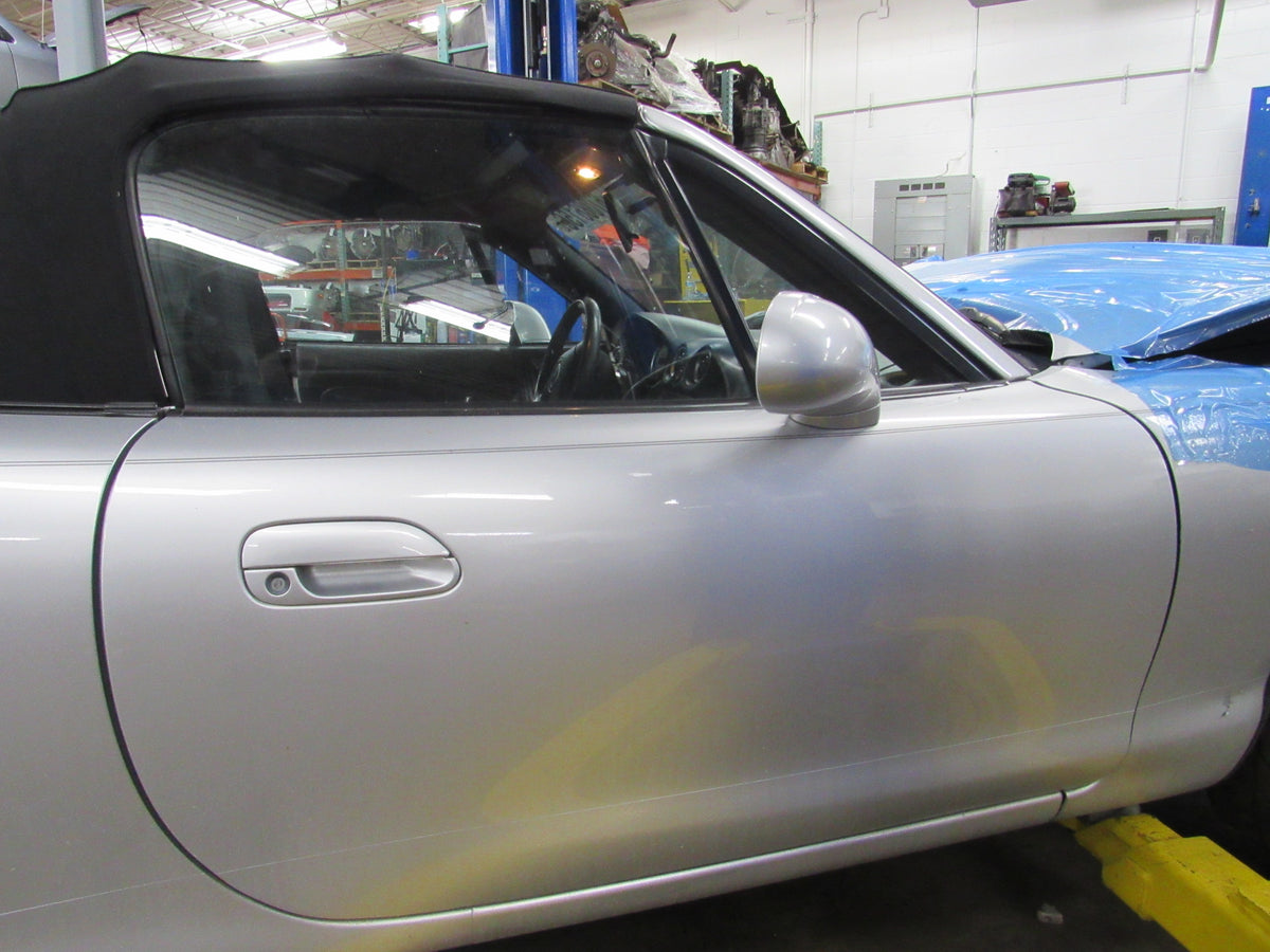 2004 Mazda Miata MX-5 - PART OUT — photo 6