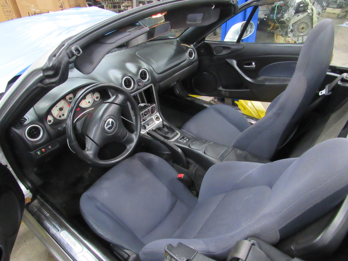 2004 Mazda Miata MX-5 - PART OUT — photo 10