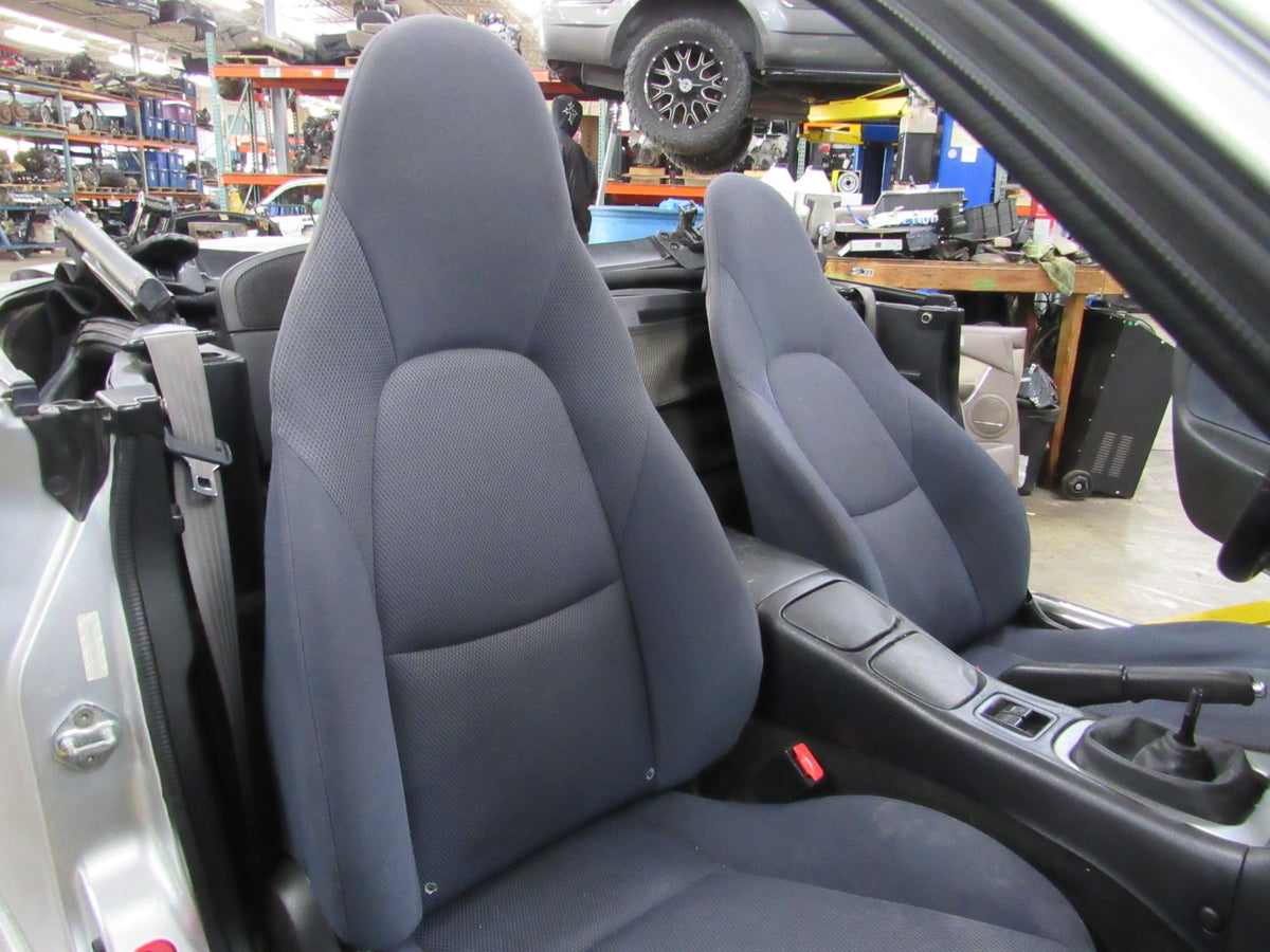 2004 Mazda Miata MX-5 - PART OUT — photo 11