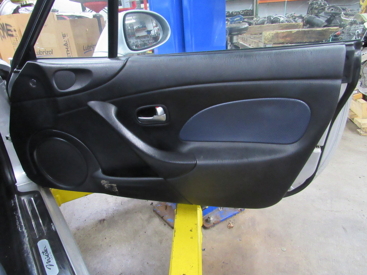 2004 Mazda Miata MX-5 - PART OUT — photo 13
