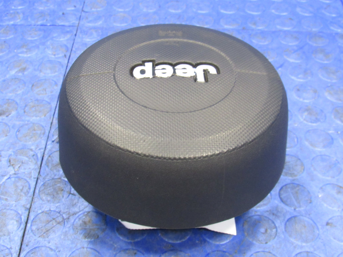 2008-2009 Jeep Wrangler JK Driver Steering Wheel Mounted Air Bag Airbag Black 1834