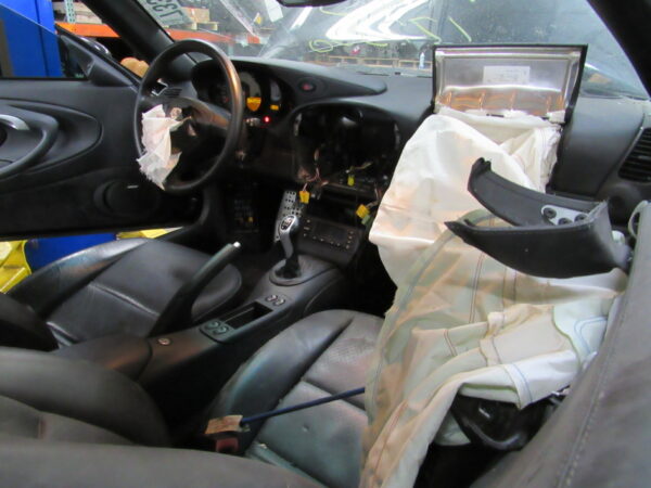 2003 Porsche 911 Turbo 996 - Part Out — photo 7