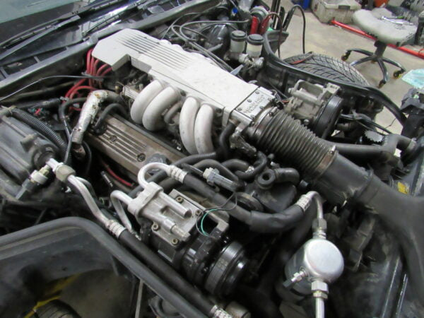 1989 Chevrolet Corvette L98 350TPI 91K - Part Out — photo 5